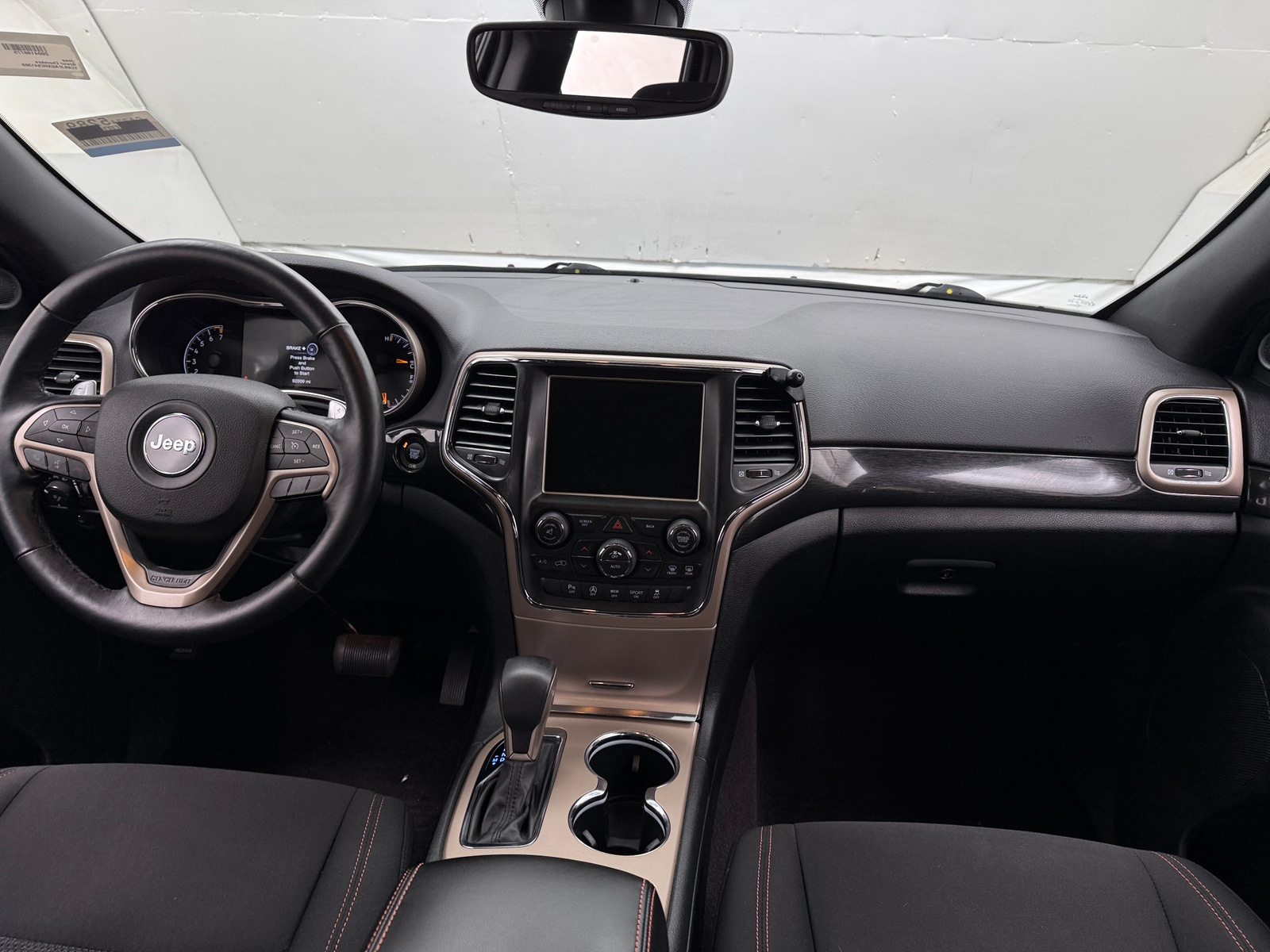 Thumbnail: 2017 Jeep Grand Cherokee - 3