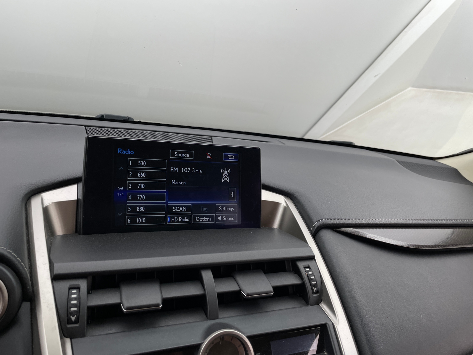 Thumbnail: 2016 Lexus NX - 3