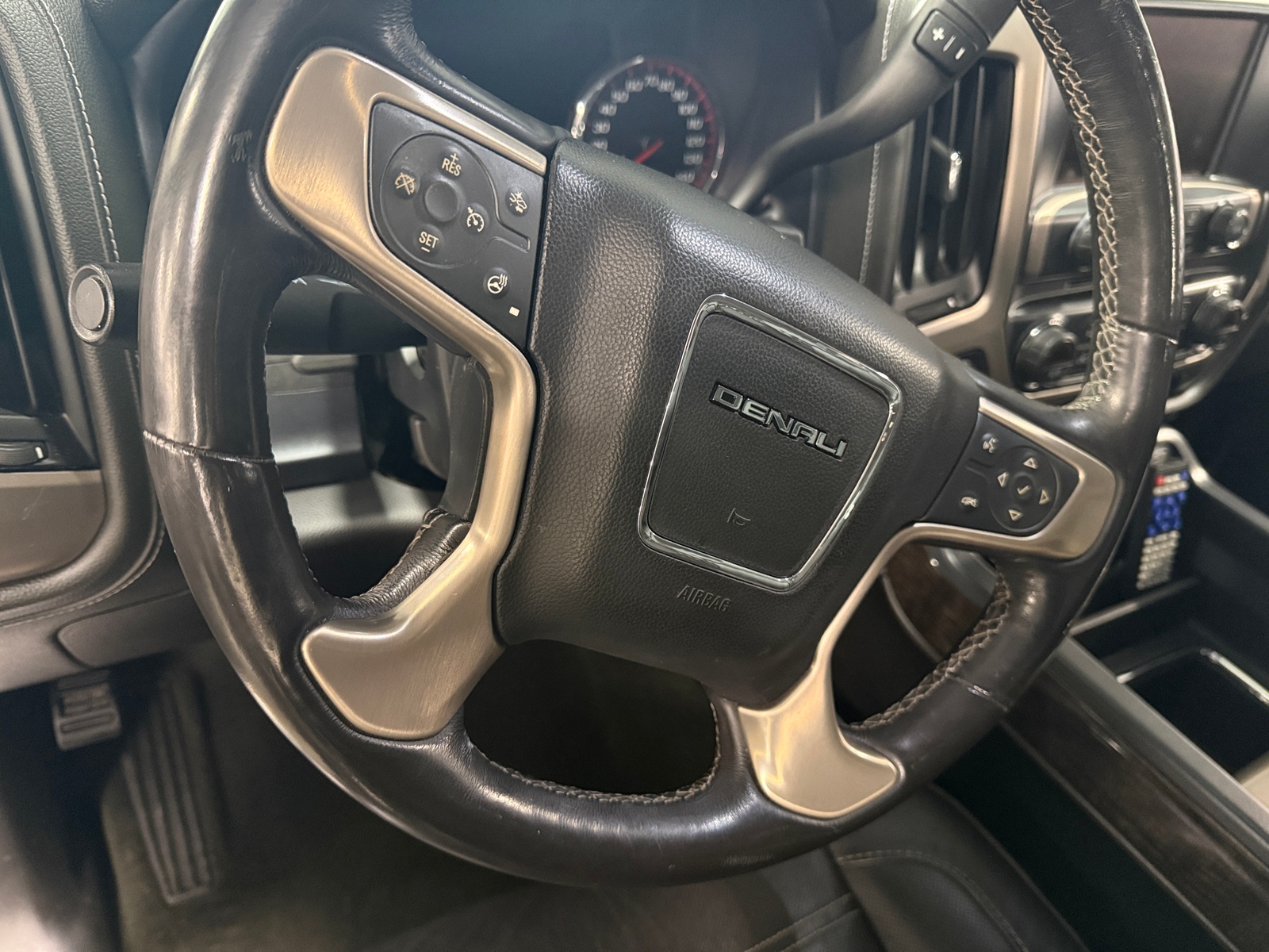 Thumbnail: 2016 GMC Sierra 2500 - 4