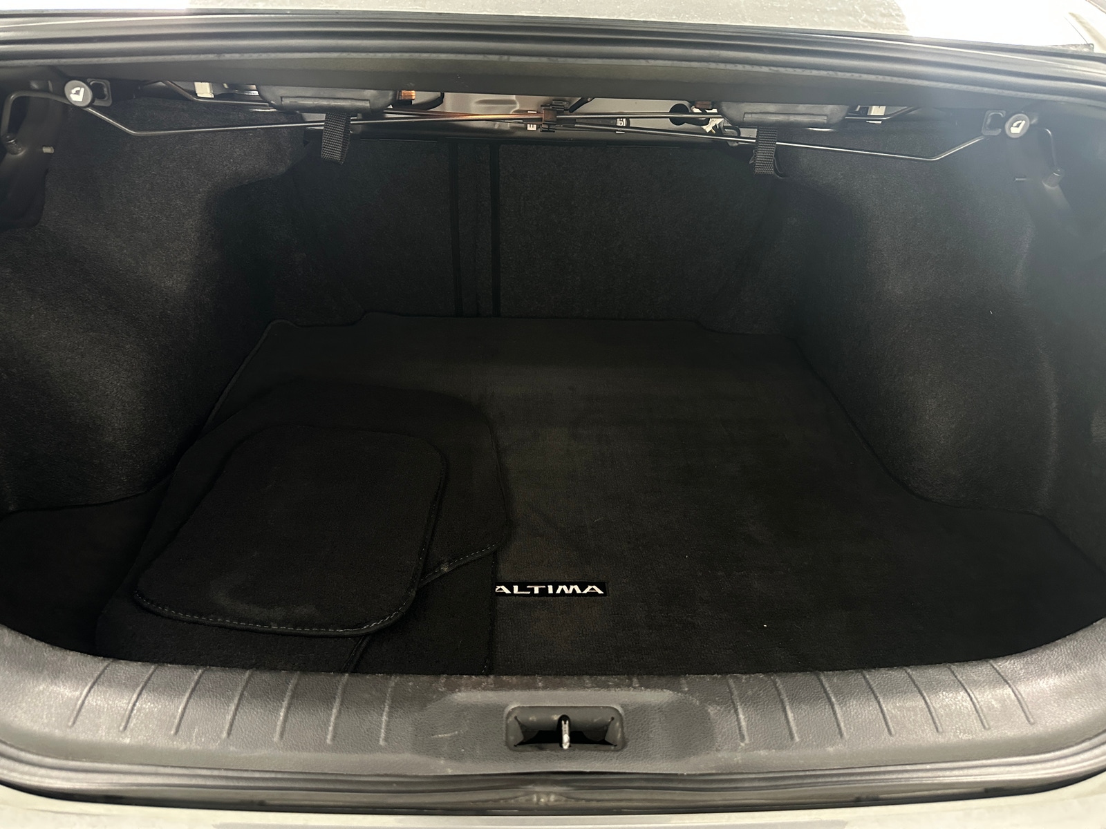 Thumbnail: 2020 Nissan Altima - 6