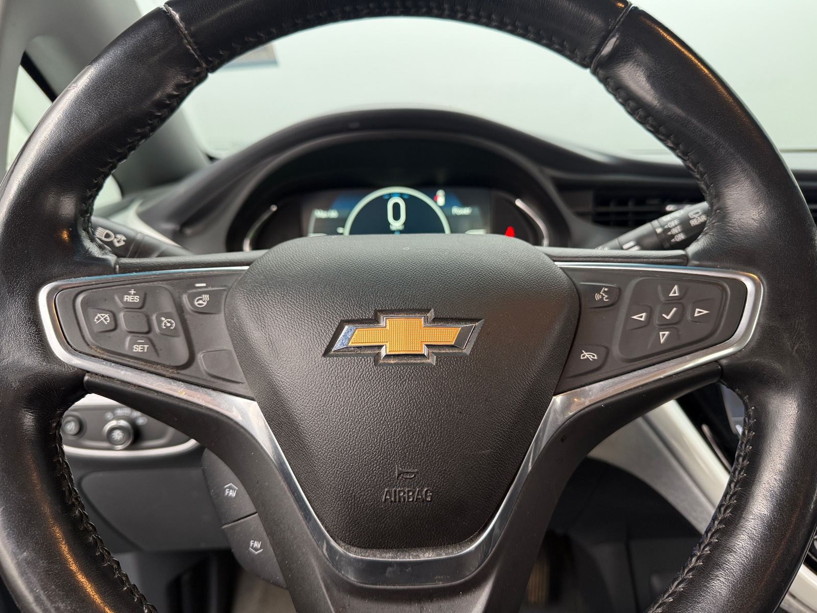 Thumbnail: 2019 Chevrolet Bolt EV - 5