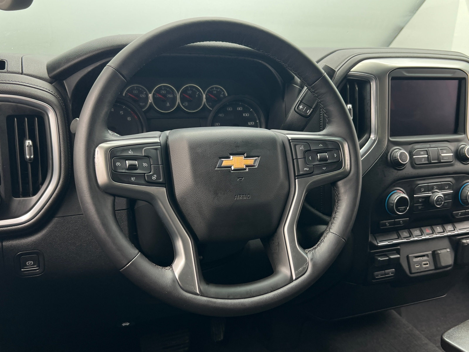 Thumbnail: 2020 Chevrolet Silverado 1500 - 5