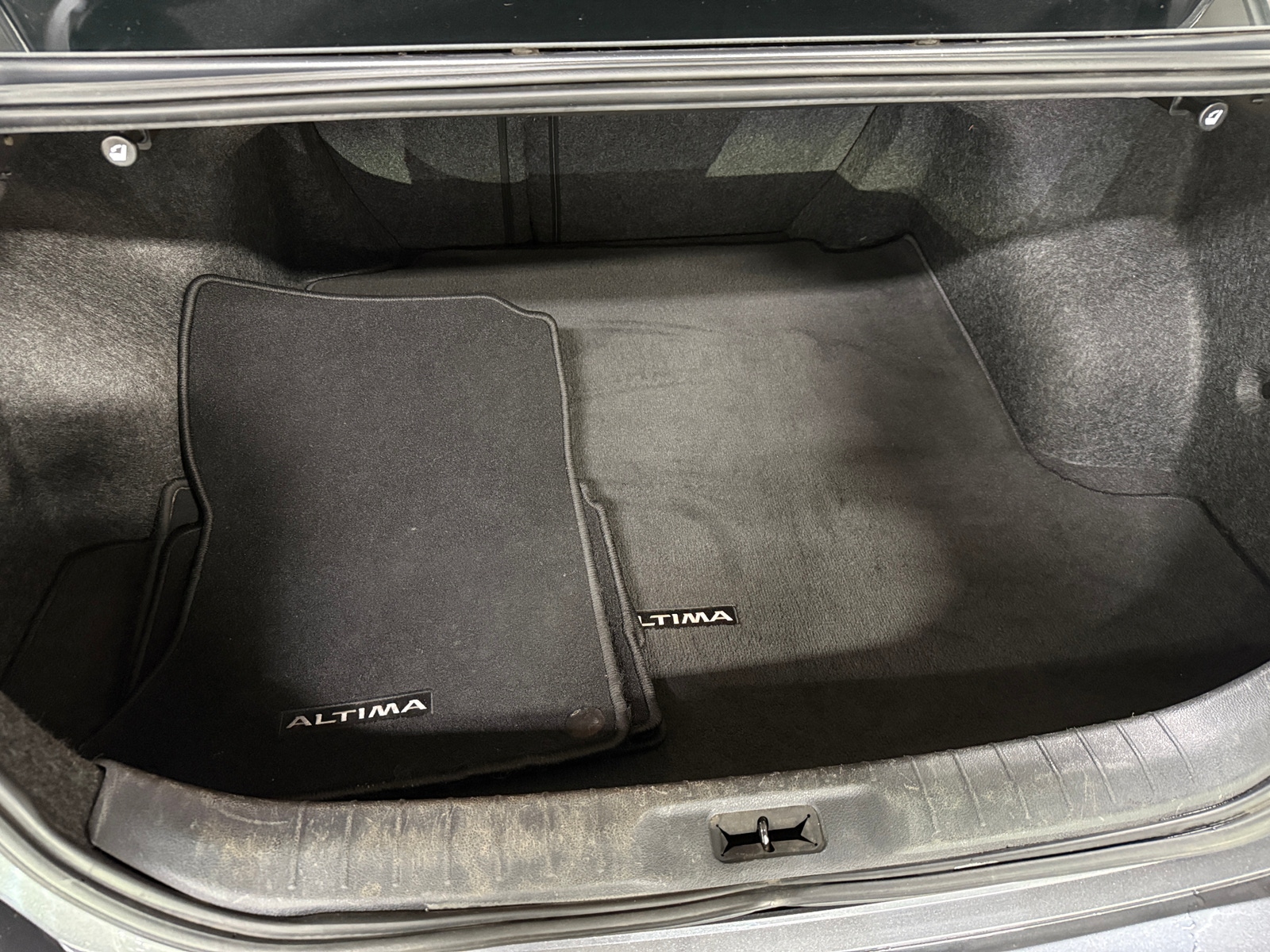 Thumbnail: 2019 Nissan Altima - 7