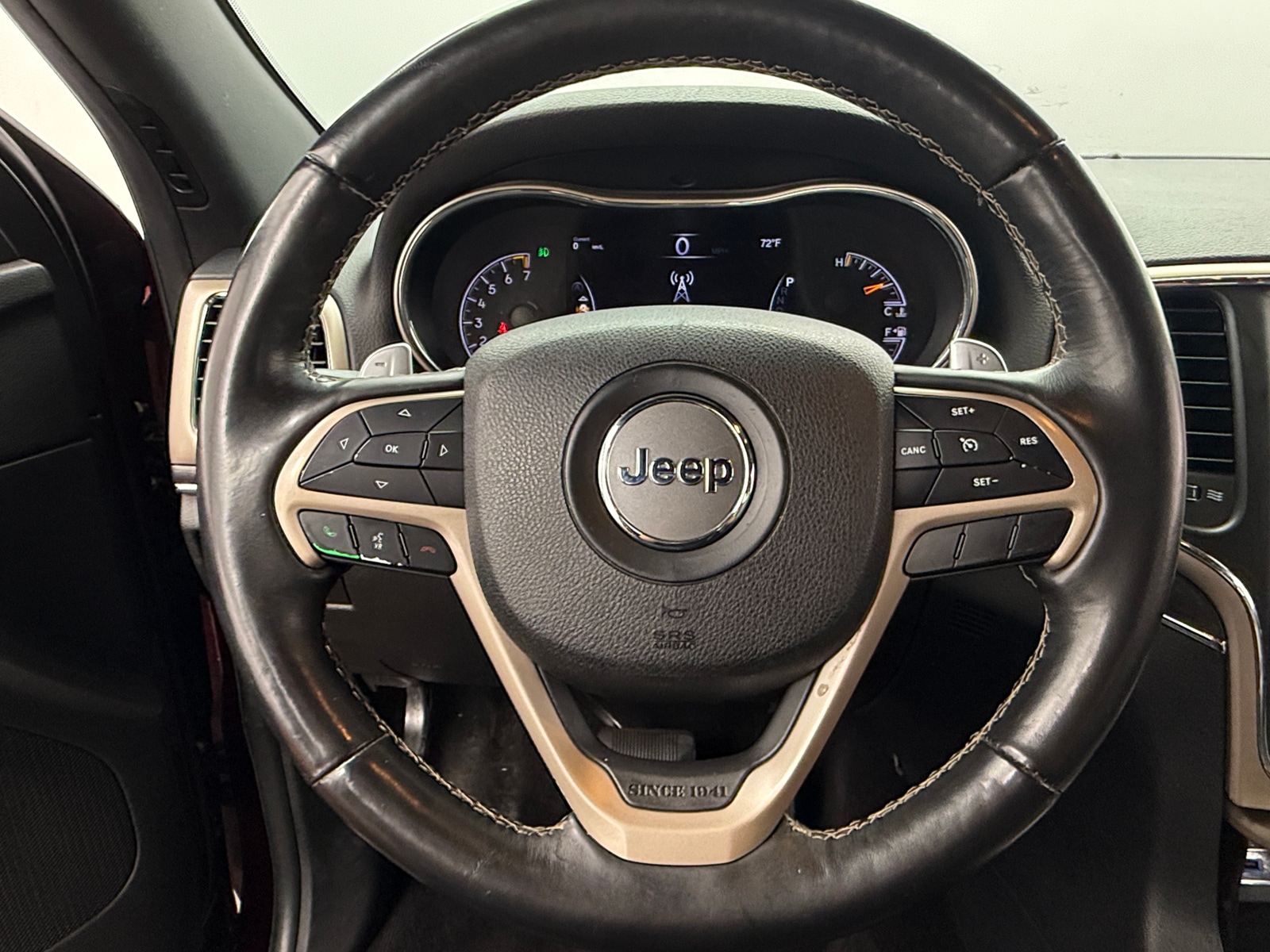 Thumbnail: 2017 Jeep Grand Cherokee - 4