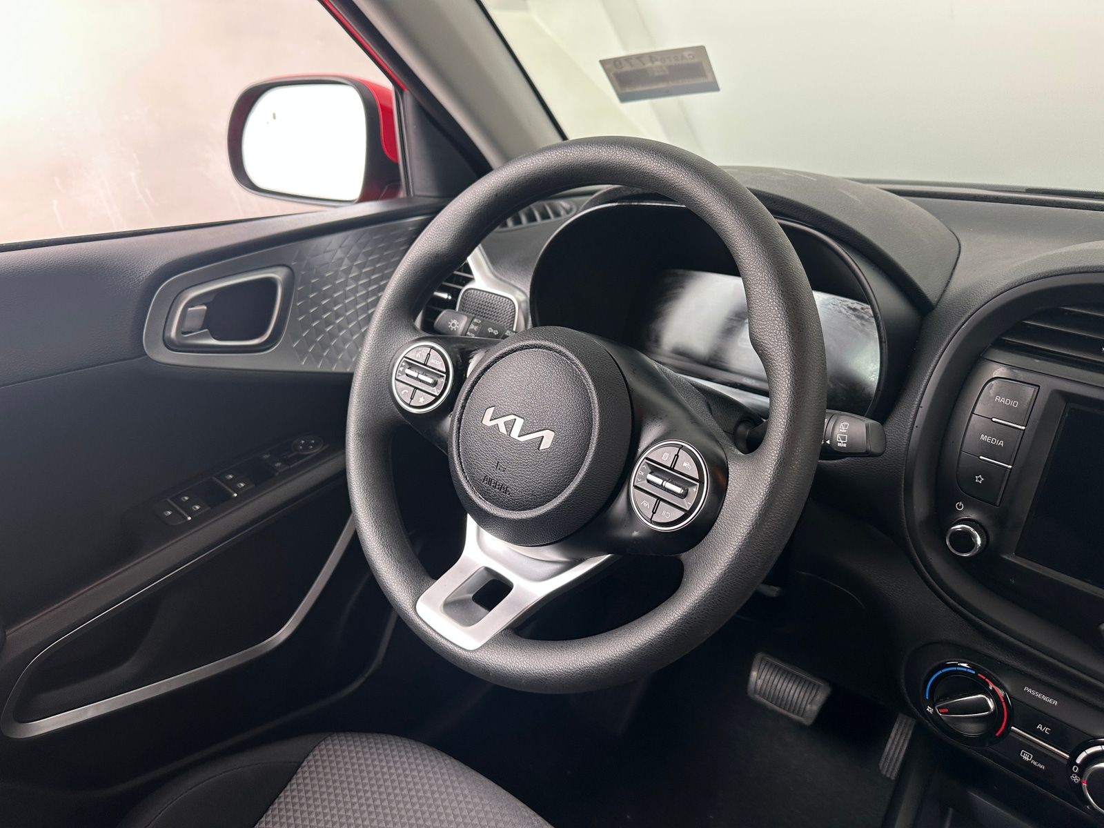 Thumbnail: 2023 Kia Soul - 5