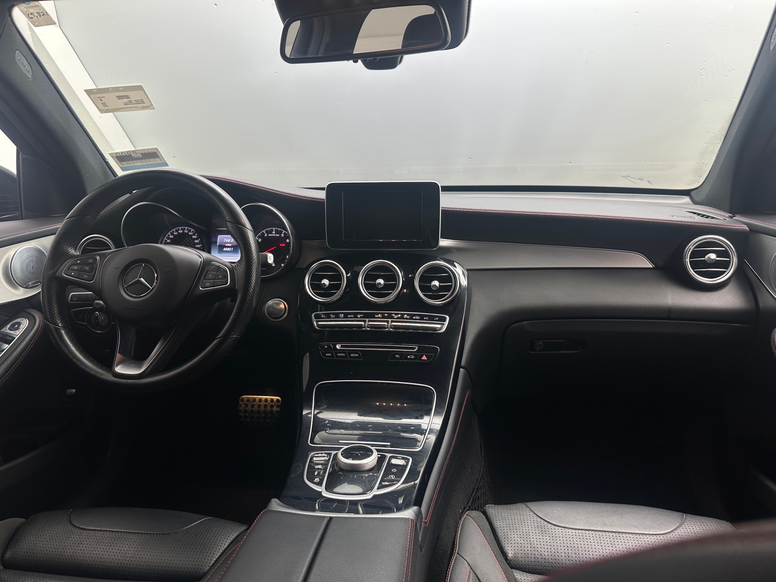 Thumbnail: 2018 Mercedes-Benz GLC - 2