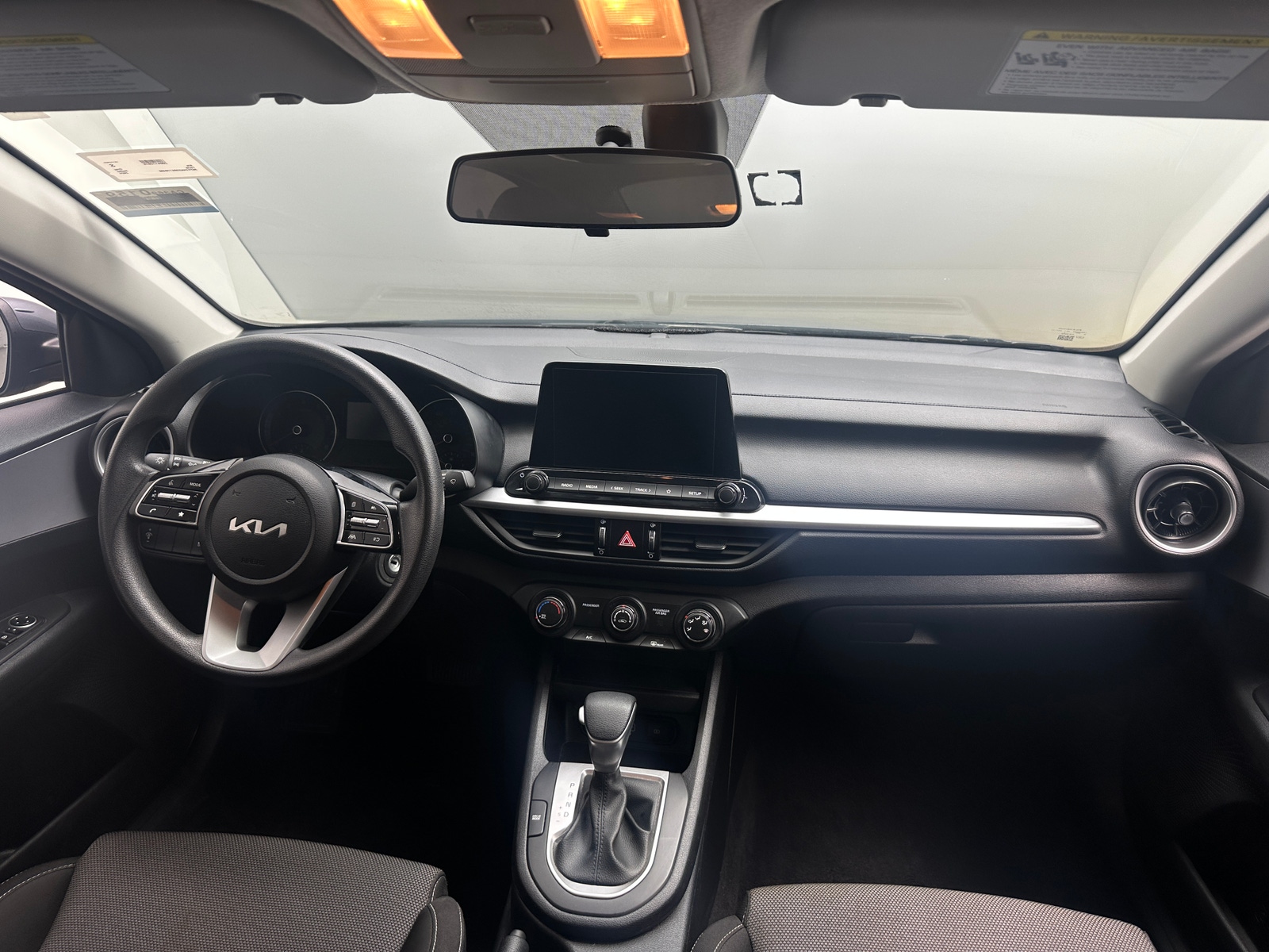 Thumbnail: 2024 Kia Forte - 3