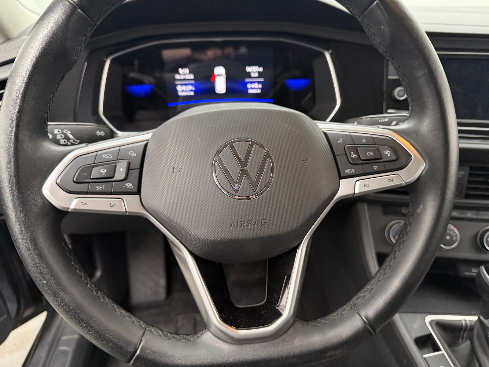 Thumbnail: 2023 Volkswagen Jetta - 5