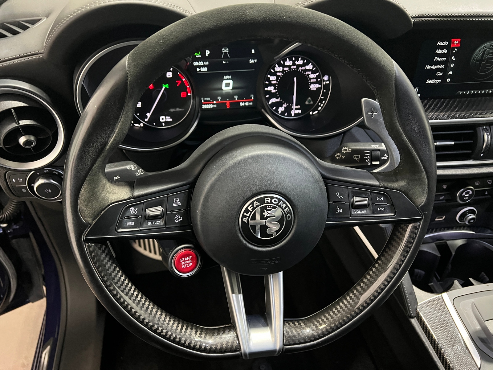 Thumbnail: 2018 Alfa Romeo Stelvio - 4