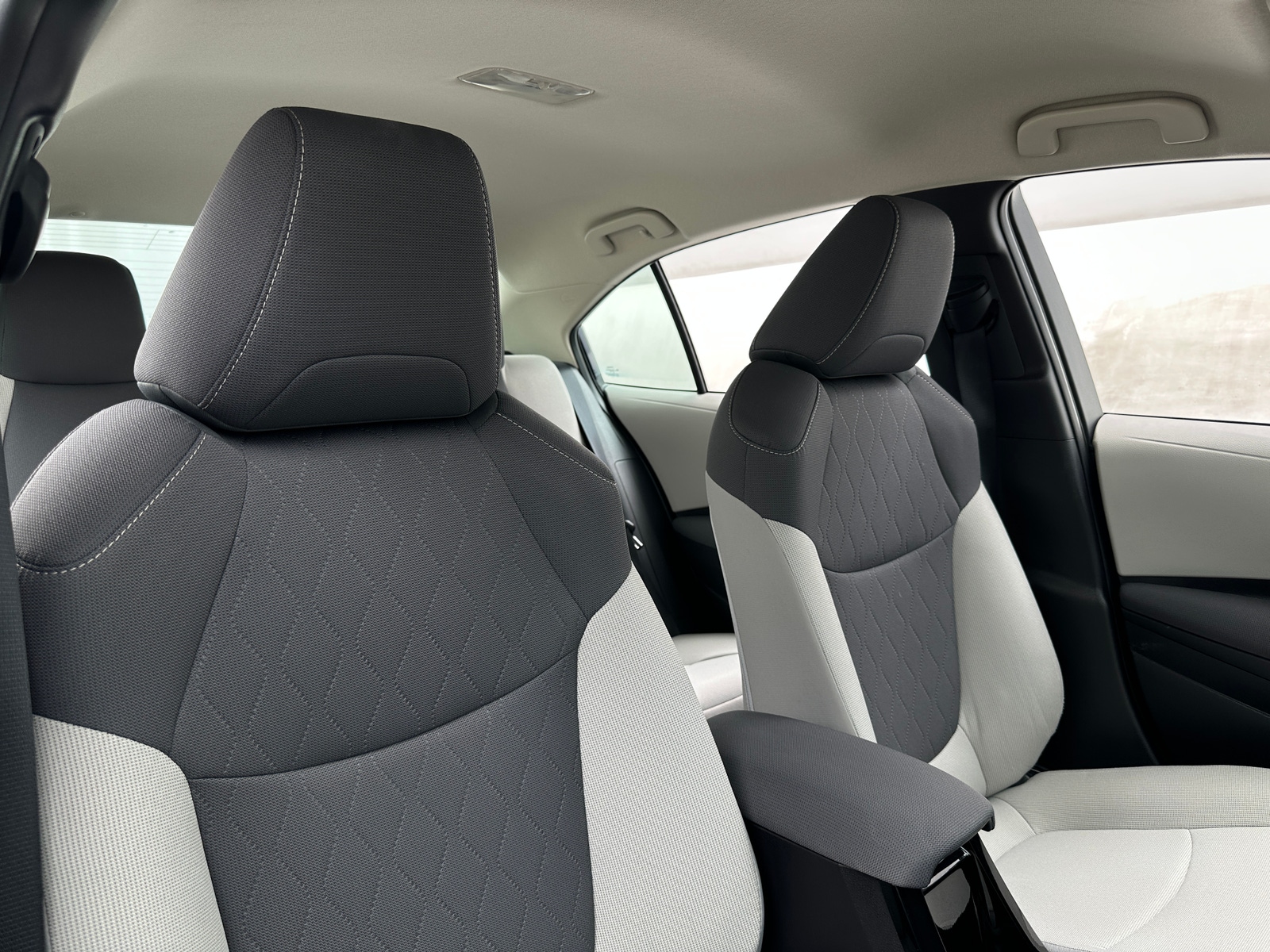 Thumbnail: 2022 Toyota Corolla - 2