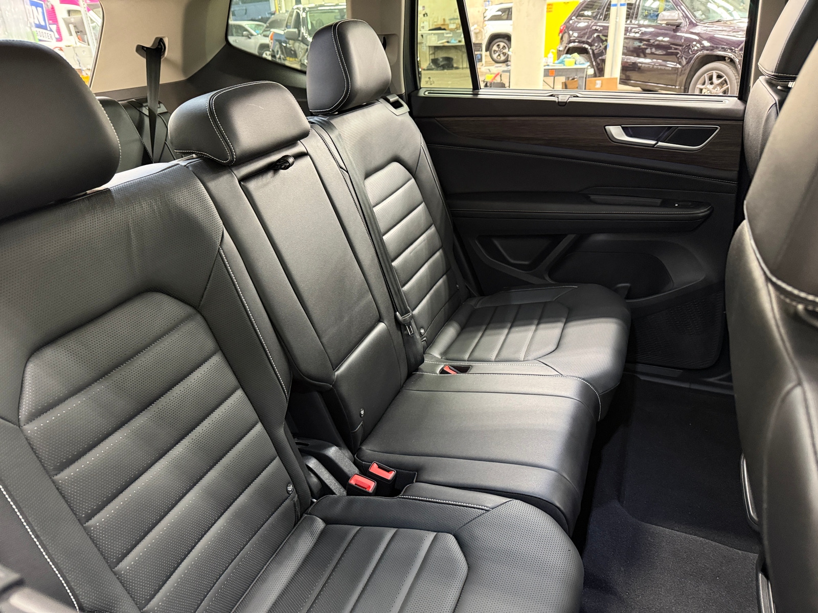 Thumbnail: 2024 Volkswagen Atlas - 5