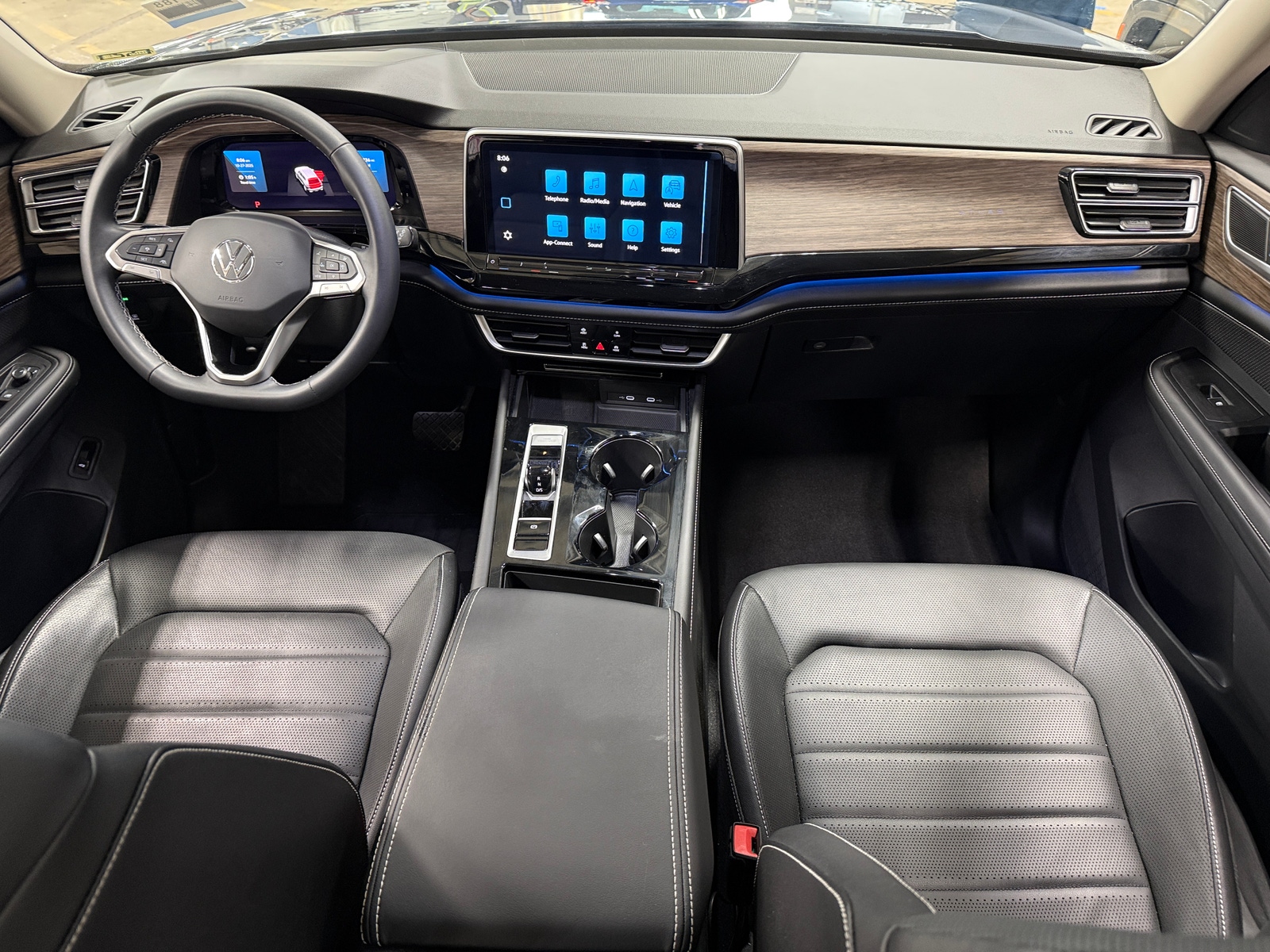 Thumbnail: 2024 Volkswagen Atlas - 2