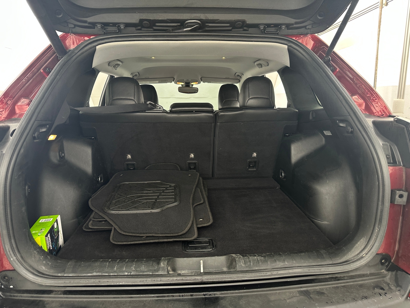 Thumbnail: 2019 Jeep Cherokee - 6