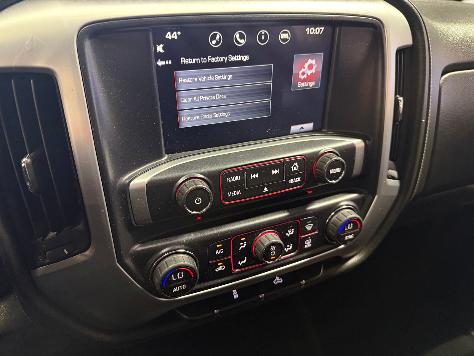 Thumbnail: 2016 GMC Sierra 1500 - 4