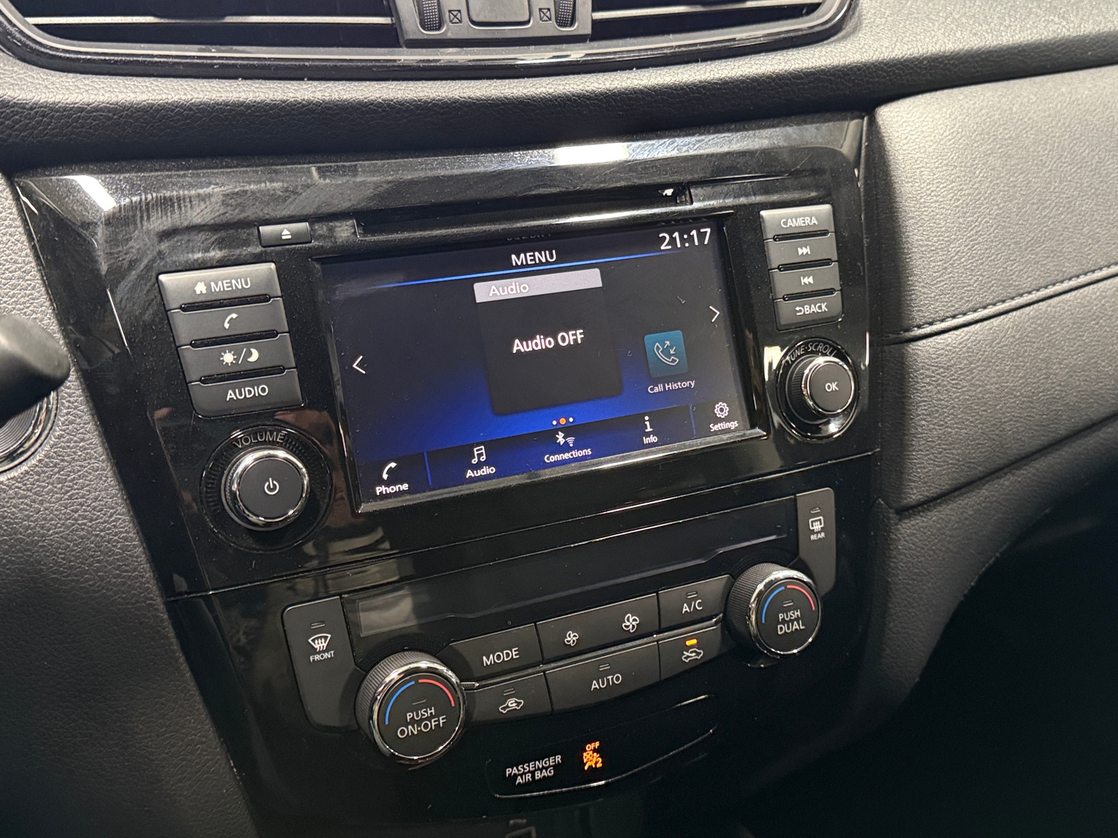 Thumbnail: 2018 Nissan Rogue - 4