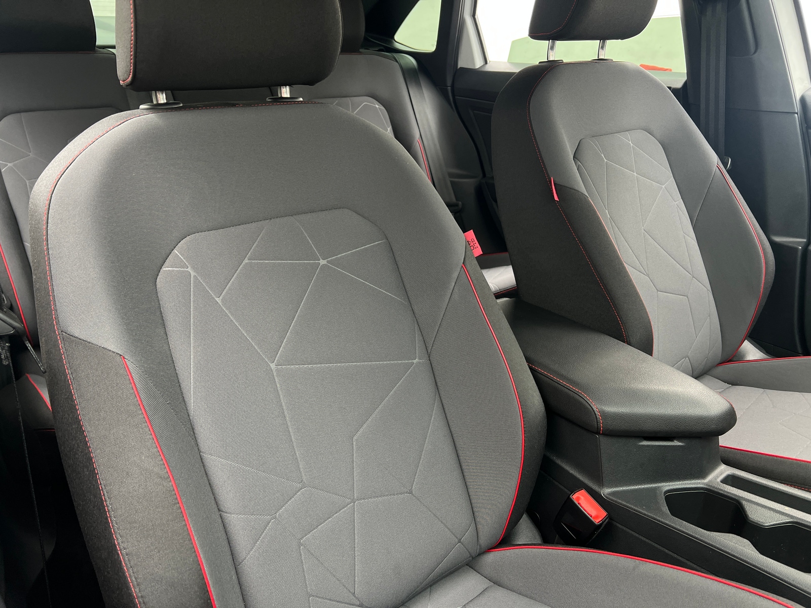 Thumbnail: 2024 Volkswagen Jetta - 2