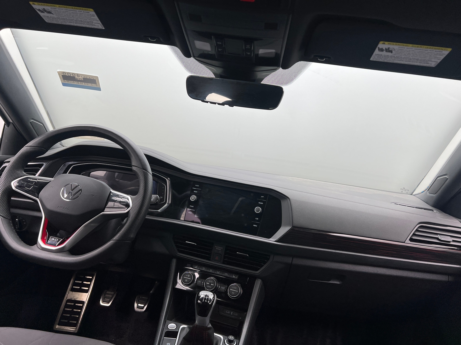 Thumbnail: 2024 Volkswagen Jetta - 3