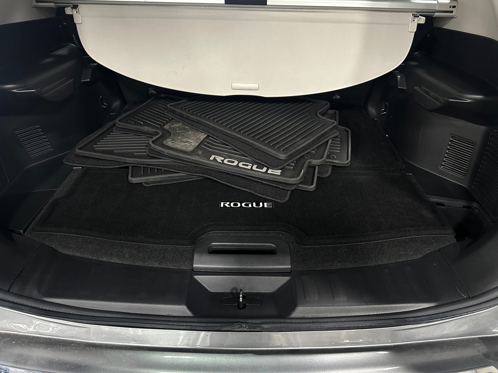 Thumbnail: 2020 Nissan Rogue - 7