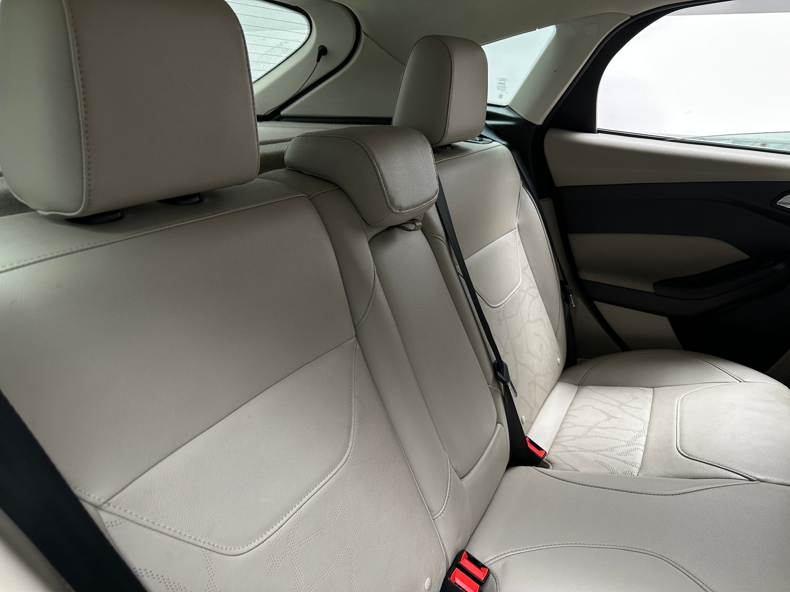 Thumbnail: 2018 Ford Focus - 6