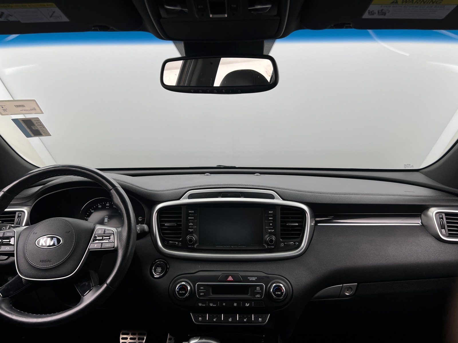 Thumbnail: 2019 Kia Sorento - 2