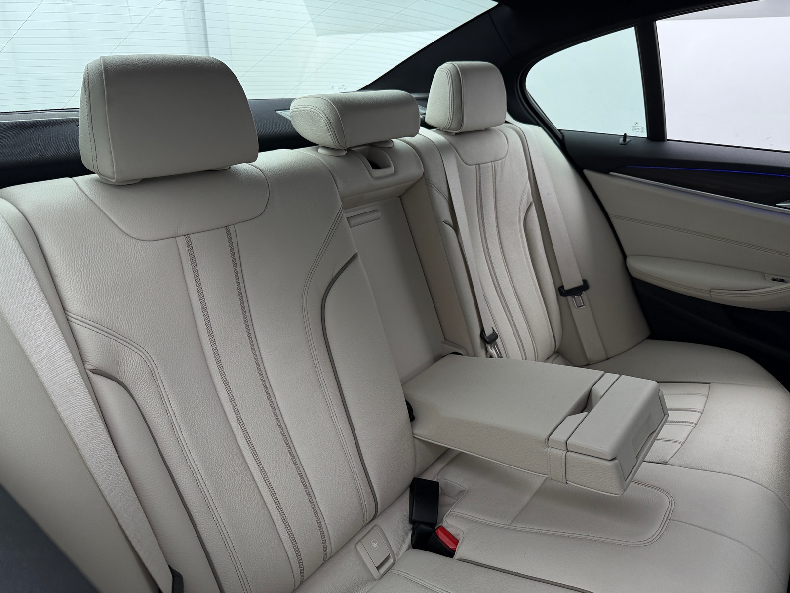 Thumbnail: 2018 BMW 5 Series - 5