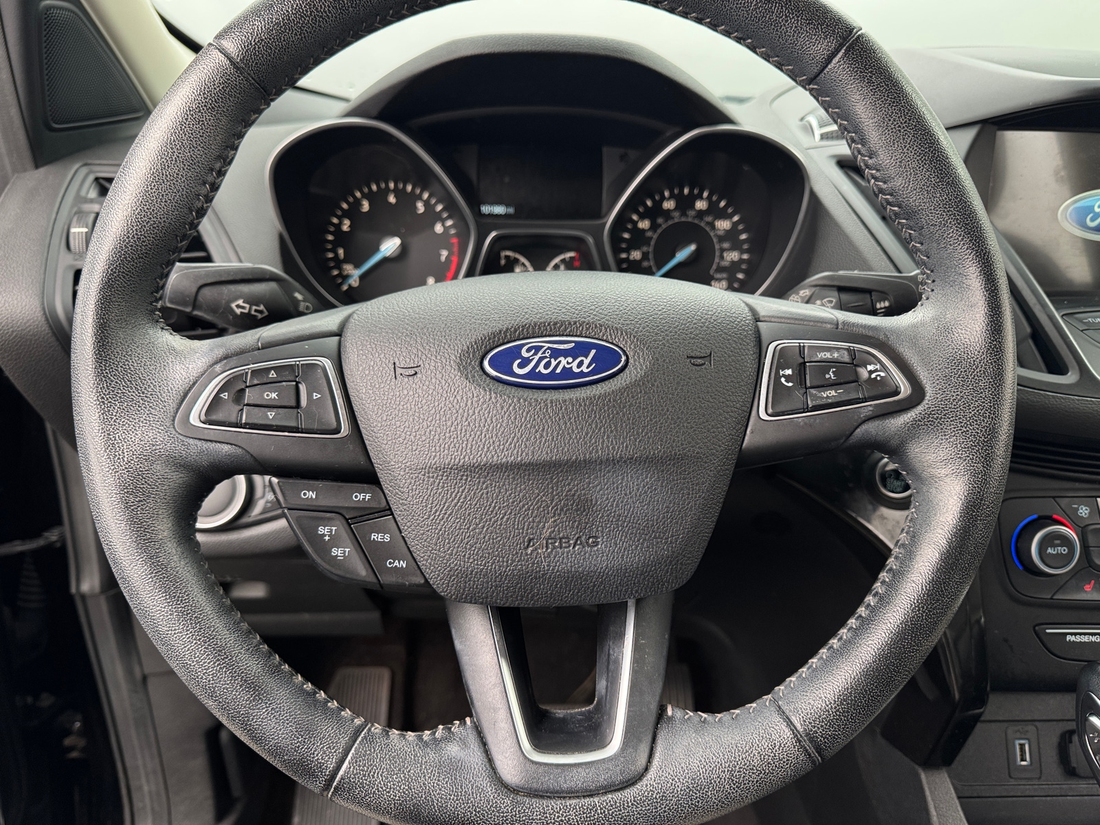 Thumbnail: 2019 Ford Escape - 4