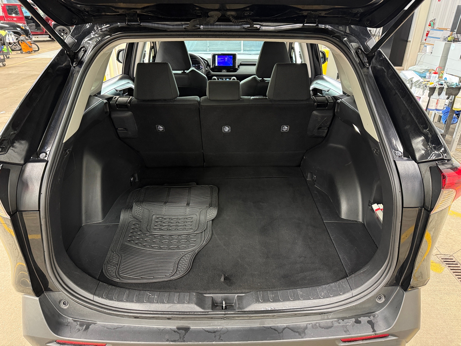 Thumbnail: 2024 Toyota RAV4 - 7