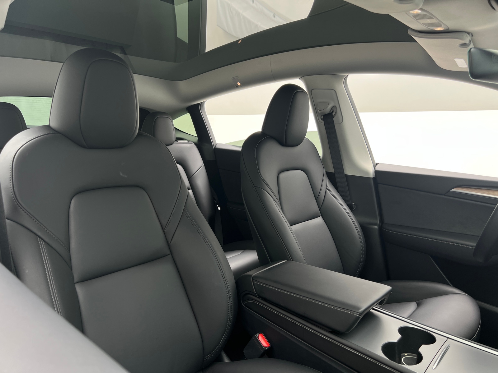 Thumbnail: 2025 Tesla Model Y - 2