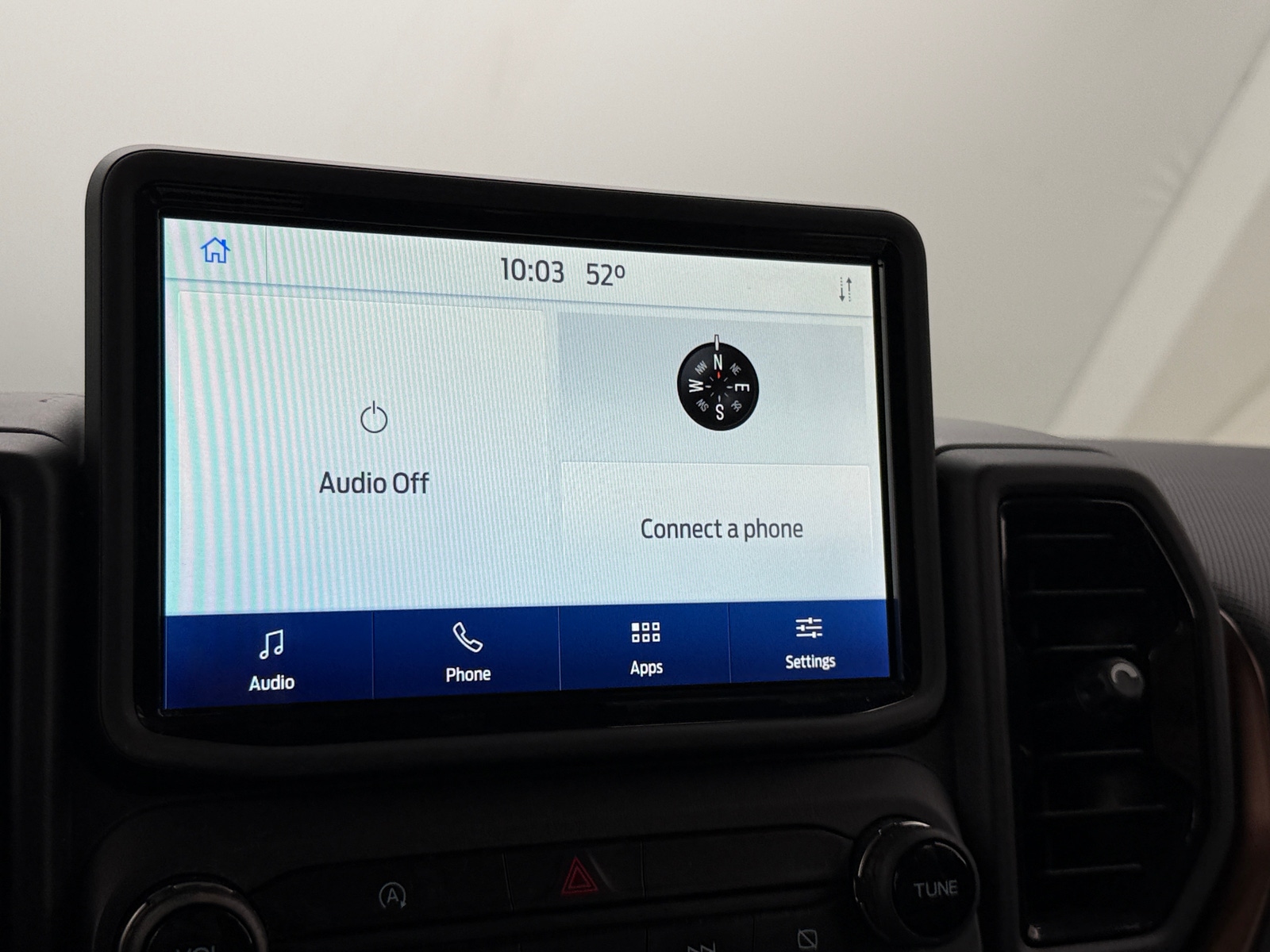 Thumbnail: 2021 Ford Bronco Sport - 3