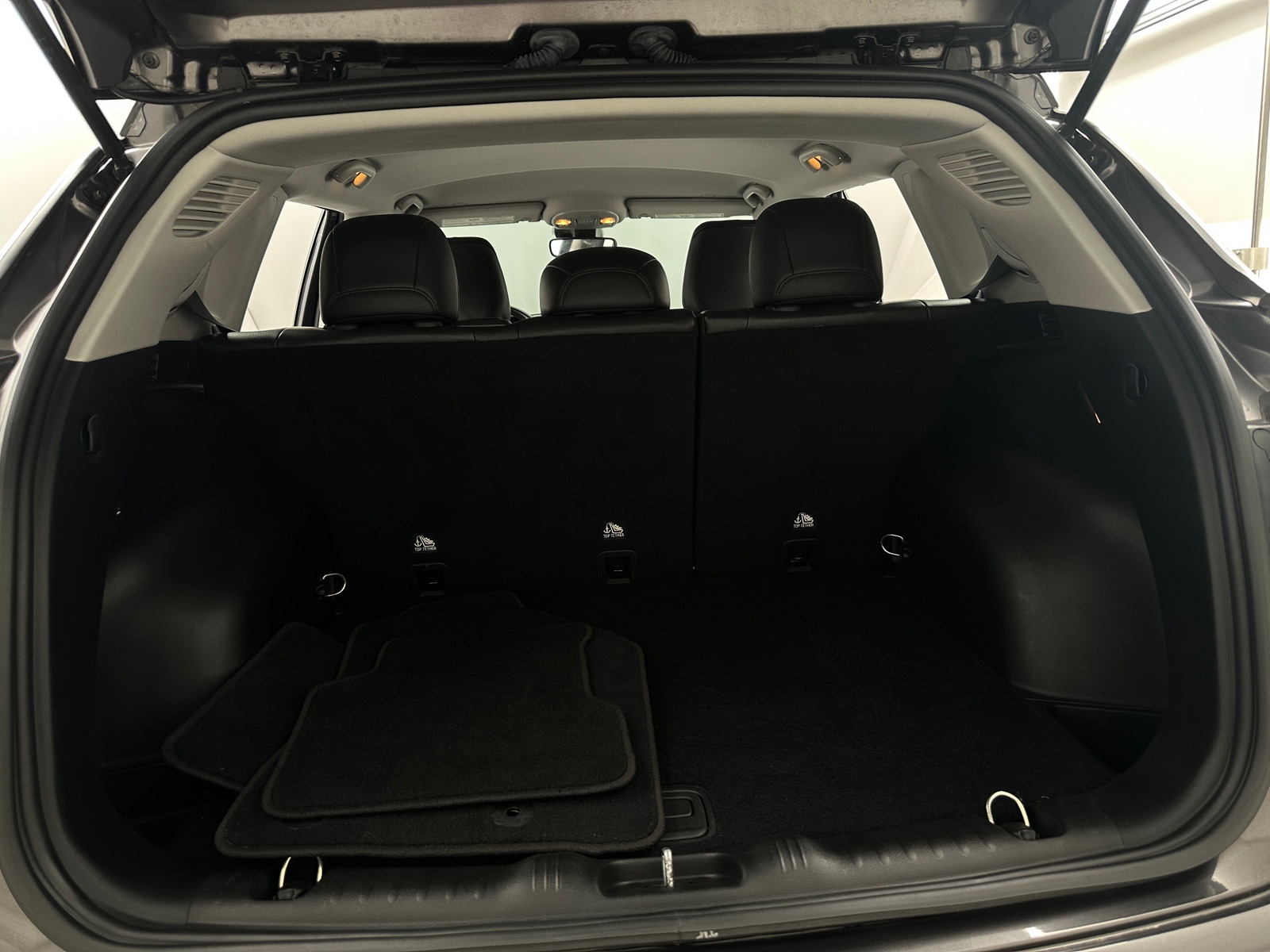 Thumbnail: 2022 Jeep Compass - 6