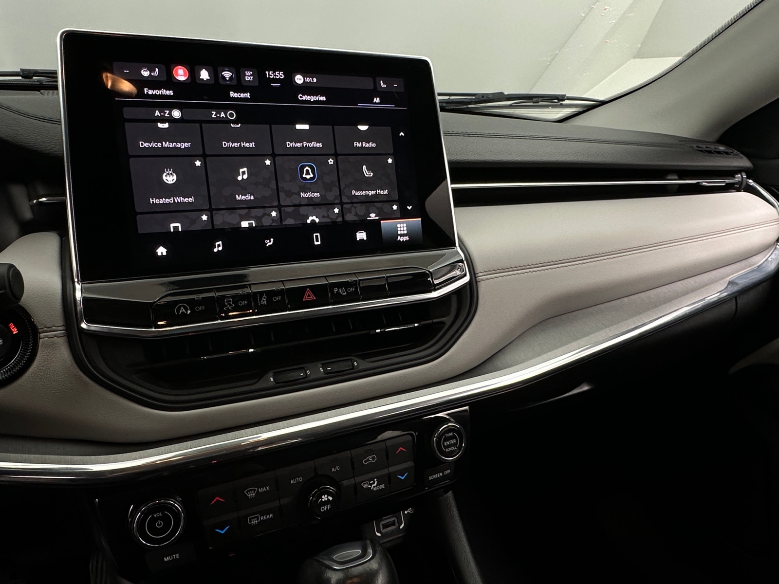 Thumbnail: 2022 Jeep Compass - 3