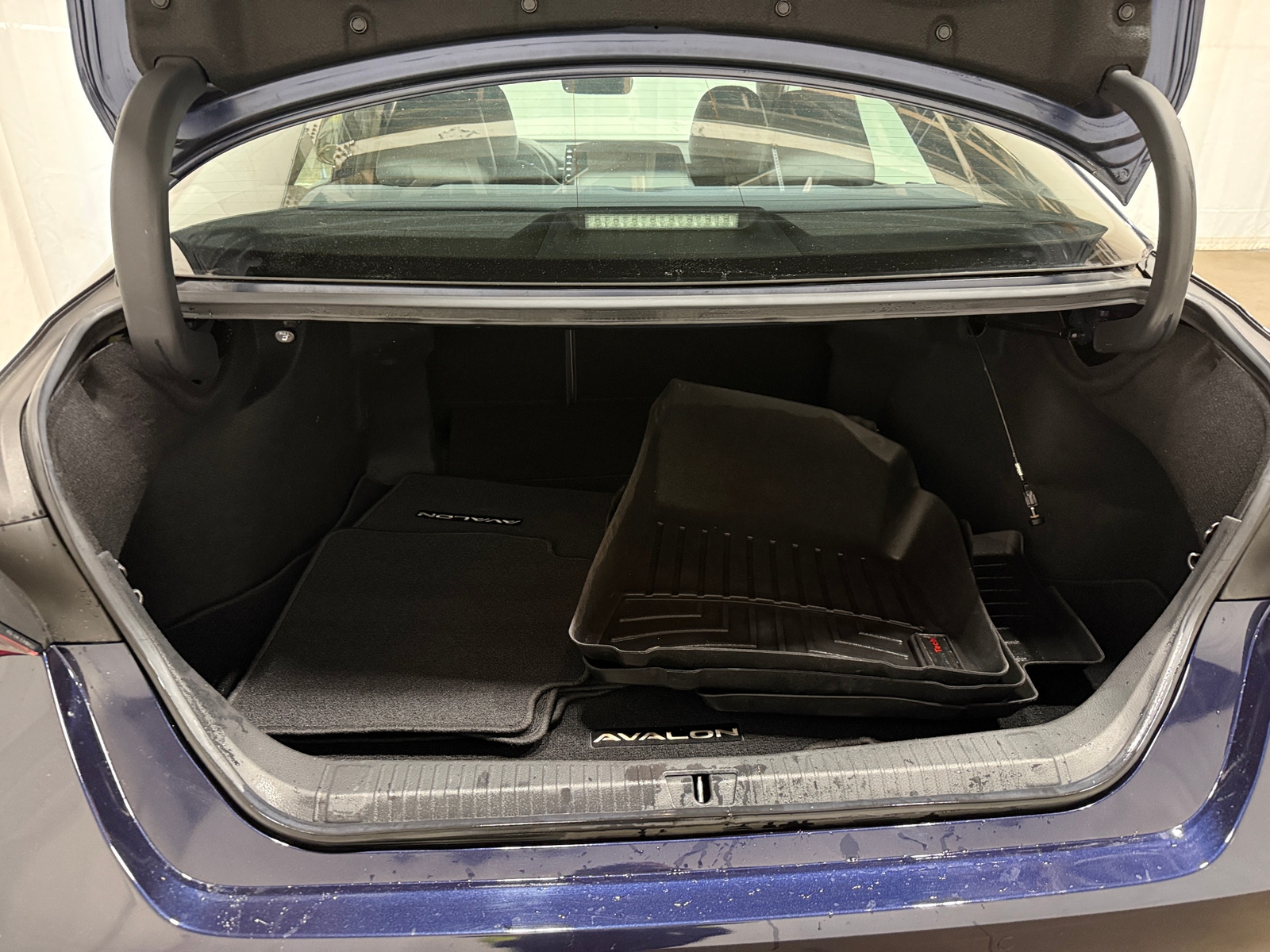 Thumbnail: 2019 Toyota Avalon - 6