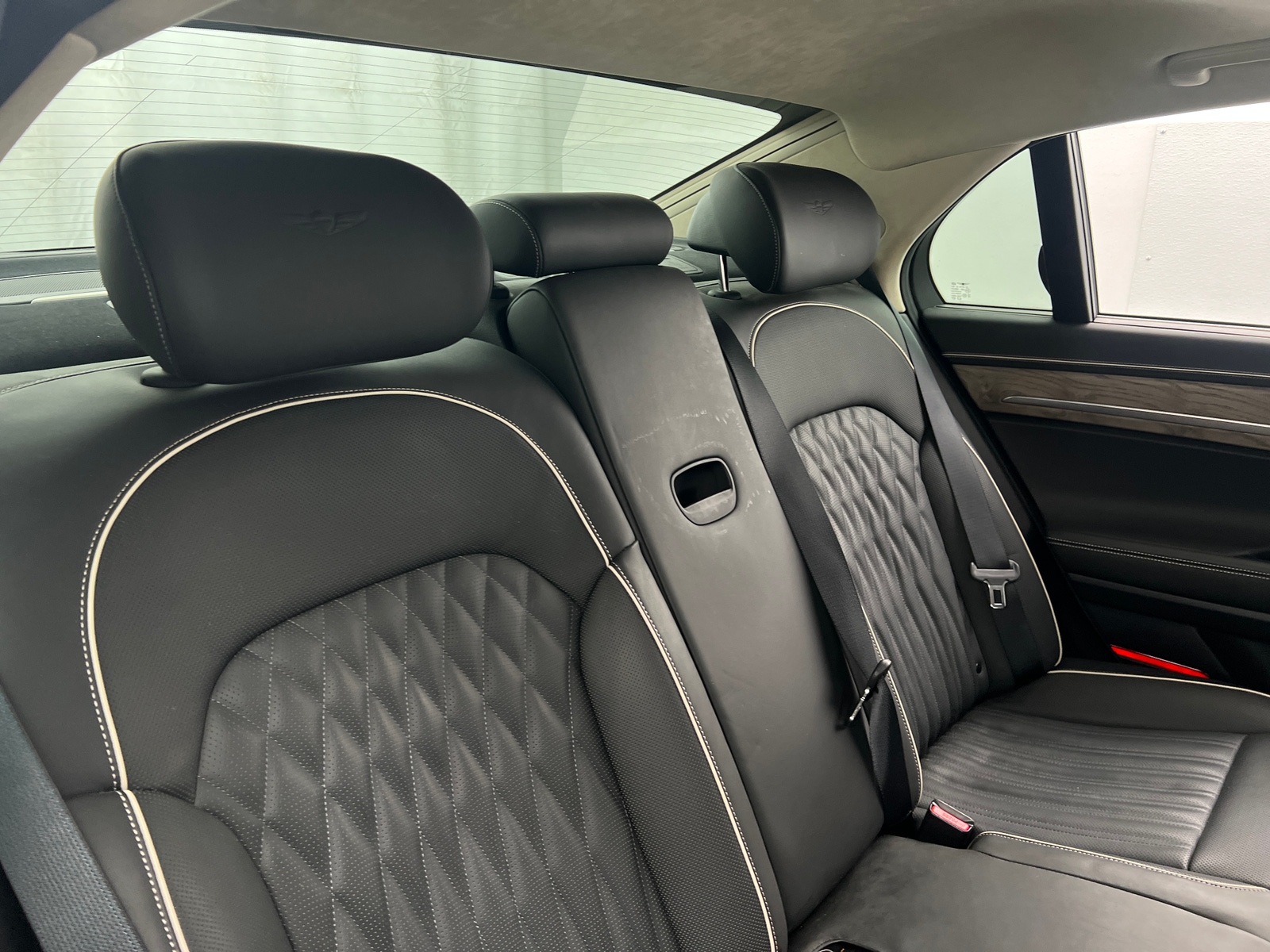 Thumbnail: 2021 Genesis G90 - 5