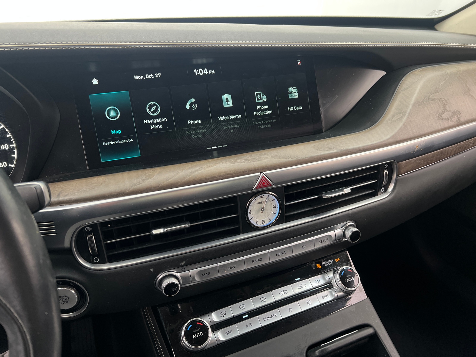 Thumbnail: 2021 Genesis G90 - 3