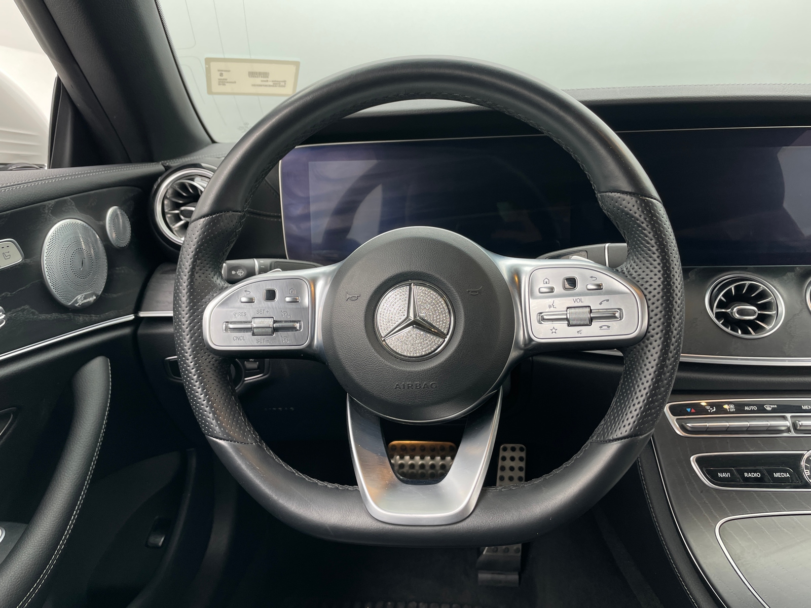 Thumbnail: 2019 Mercedes-Benz E-Class - 4