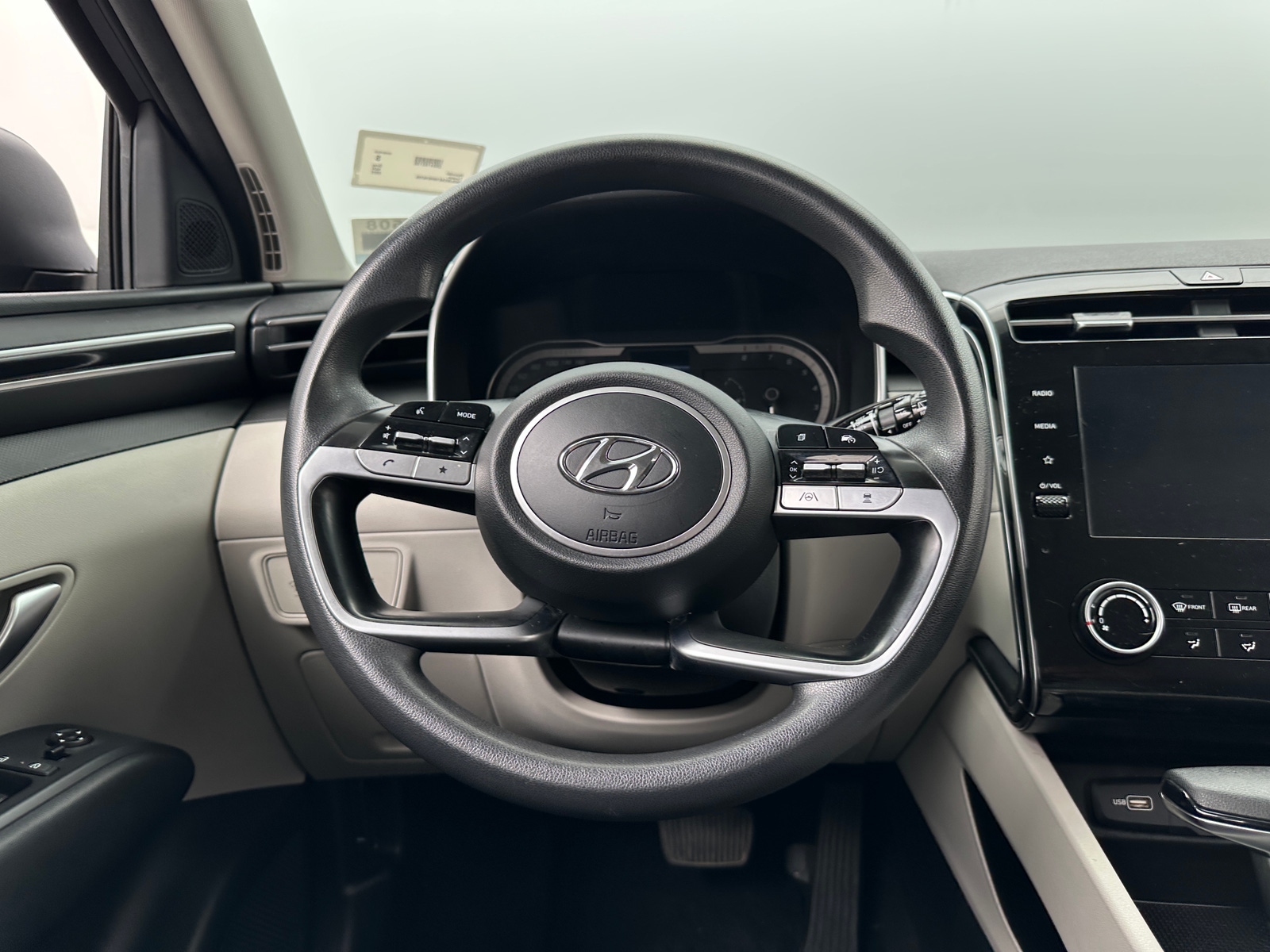 Thumbnail: 2022 Hyundai Tucson - 5