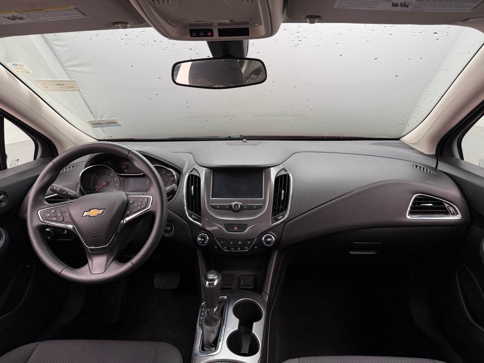 Thumbnail: 2017 Chevrolet Cruze - 3