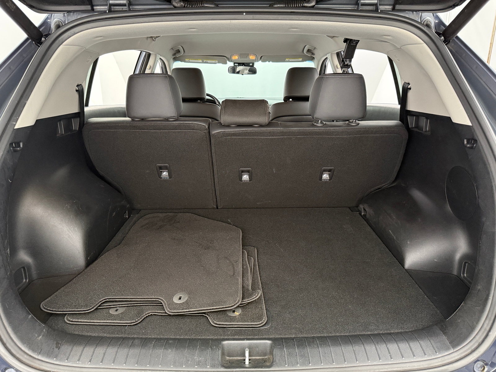 Thumbnail: 2020 Kia Sportage - 6