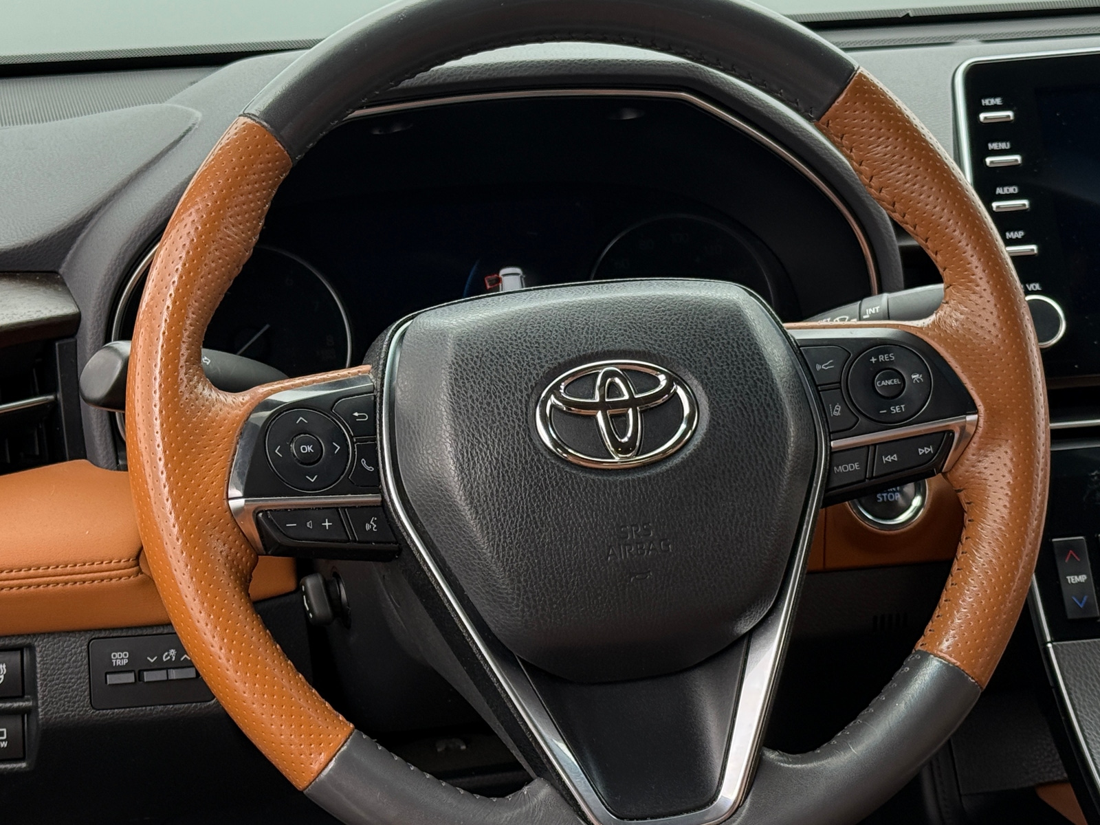 Thumbnail: 2019 Toyota Avalon - 4