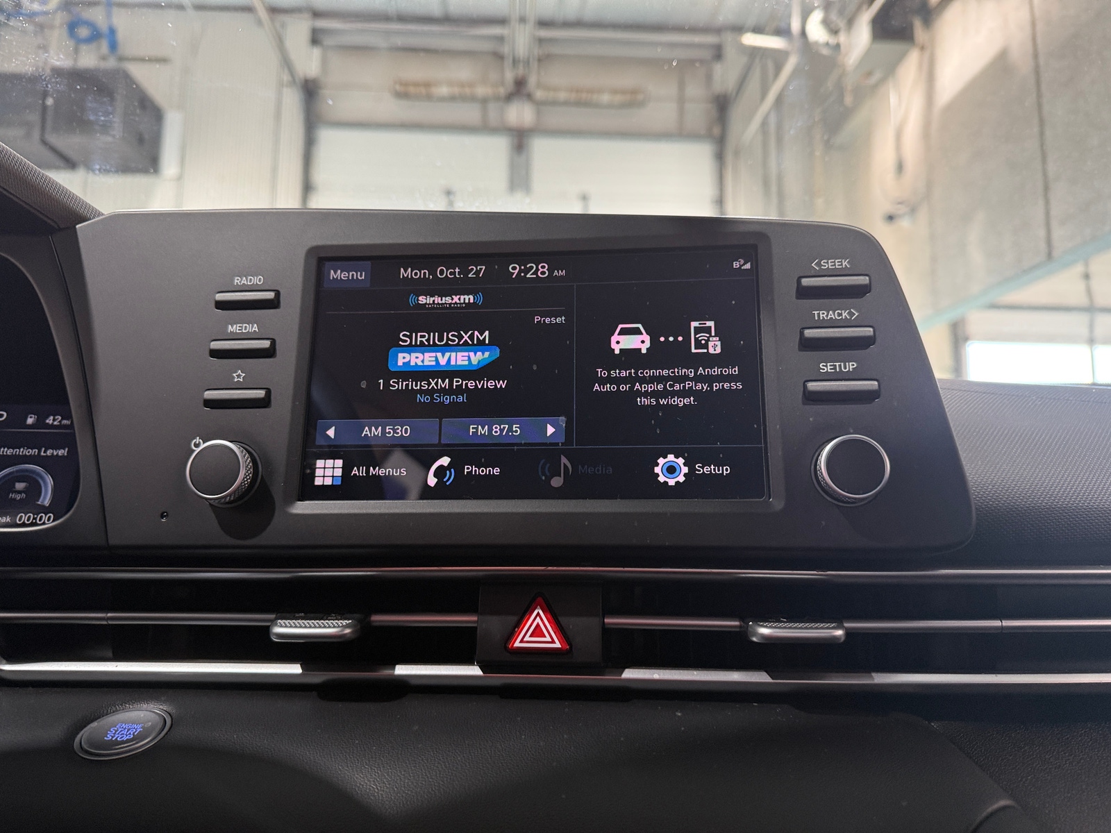 Thumbnail: 2023 Hyundai Elantra - 4