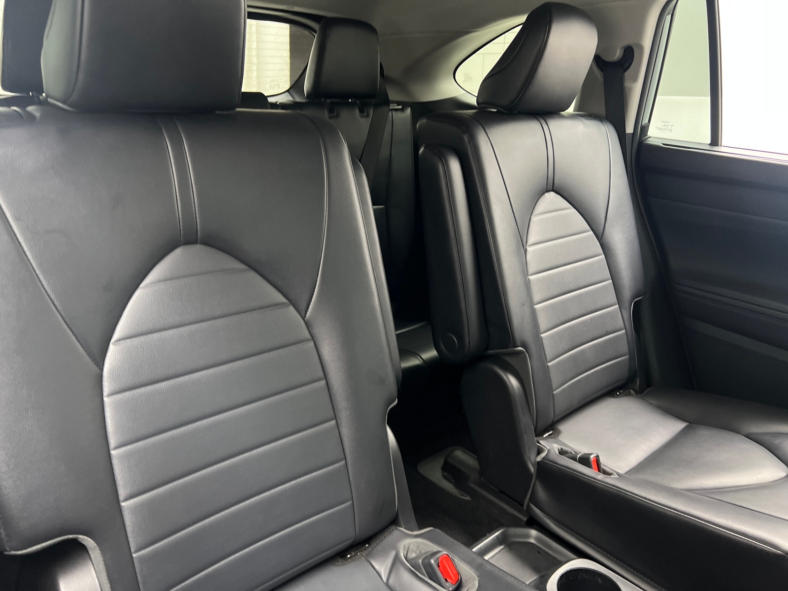 Thumbnail: 2022 Toyota Highlander - 6