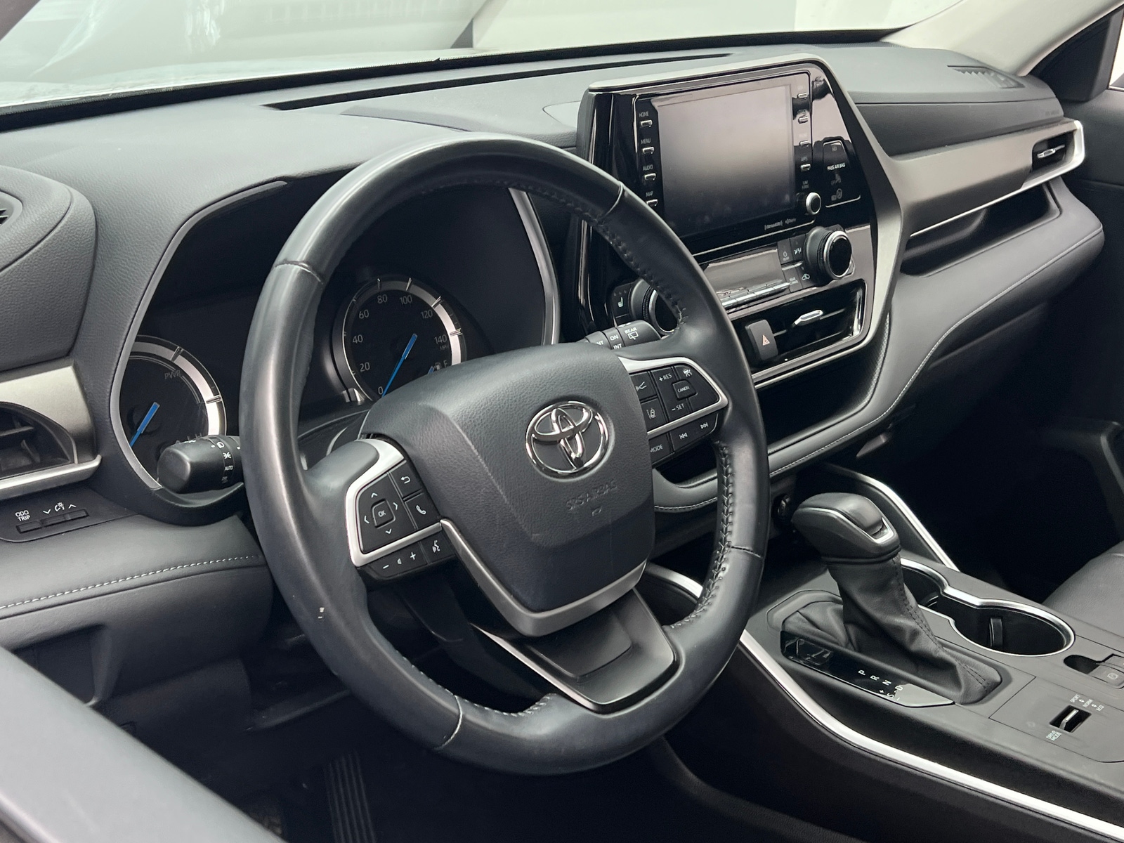 Thumbnail: 2022 Toyota Highlander - 5