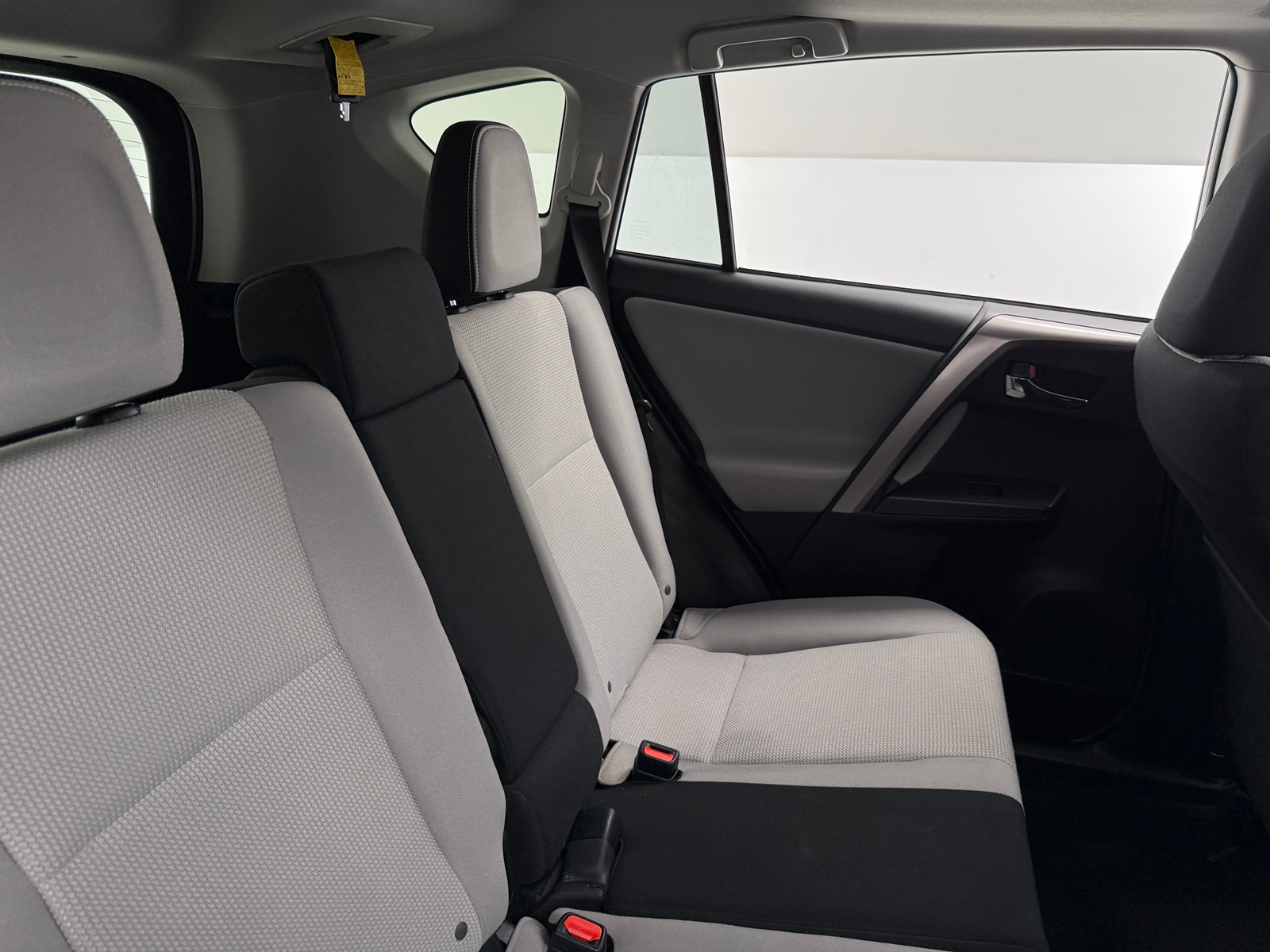 Thumbnail: 2018 Toyota RAV4 - 6