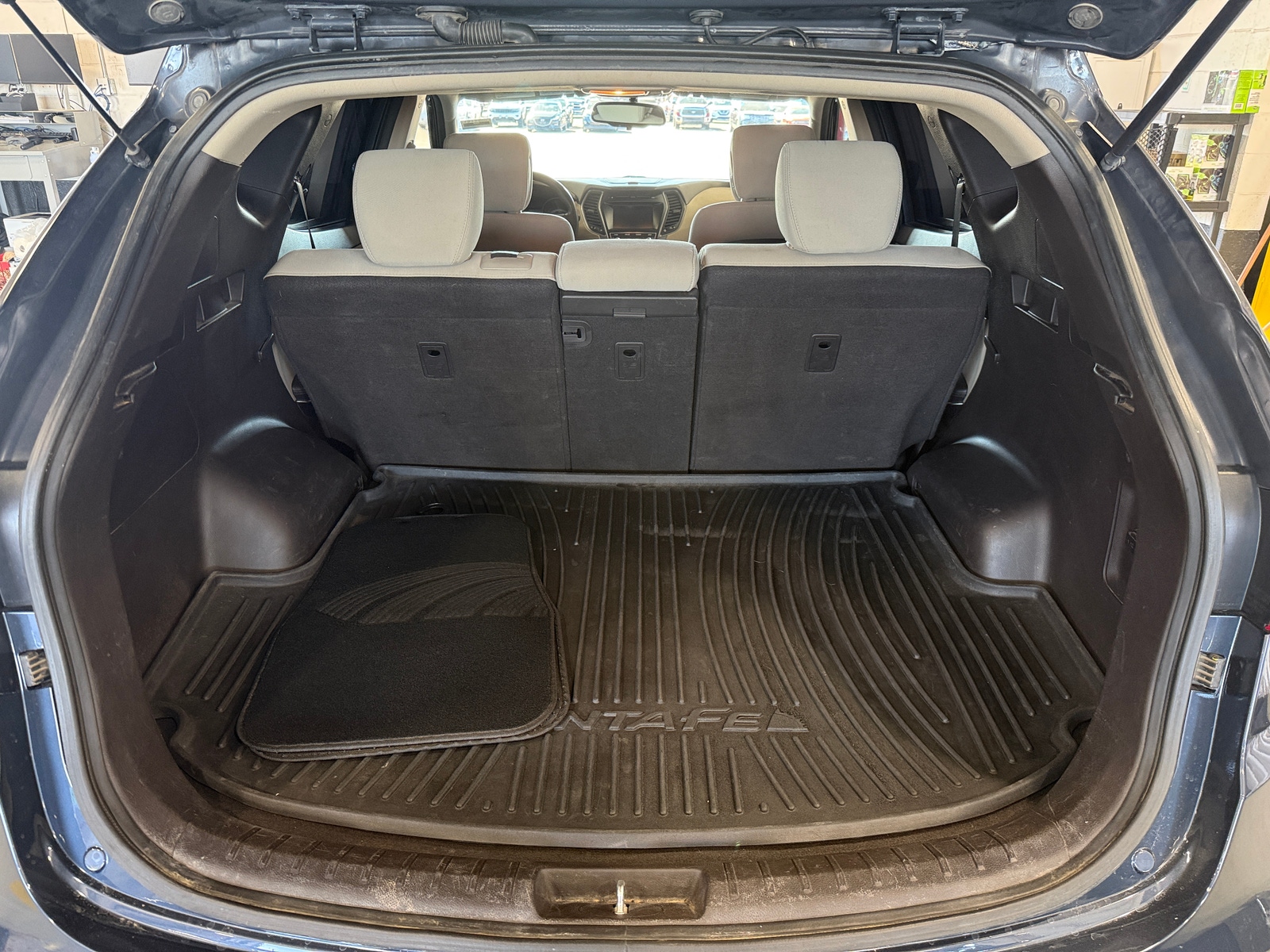 Thumbnail: 2017 Hyundai Santa Fe - 7