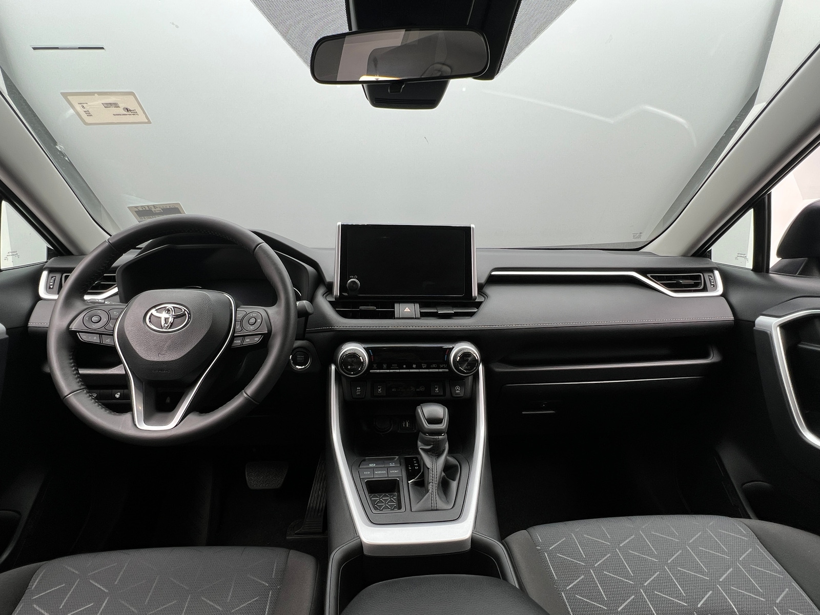 Thumbnail: 2025 Toyota RAV4 - 3