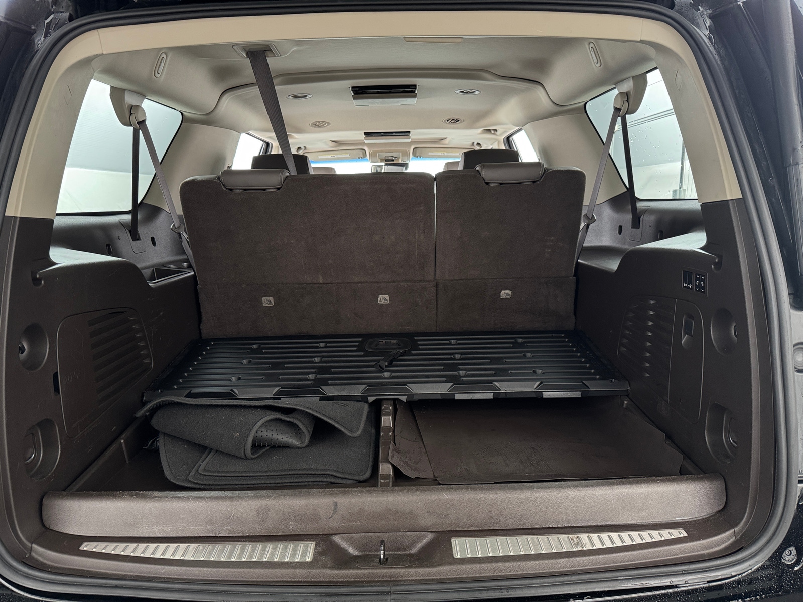 Thumbnail: 2017 GMC Yukon XL - 6