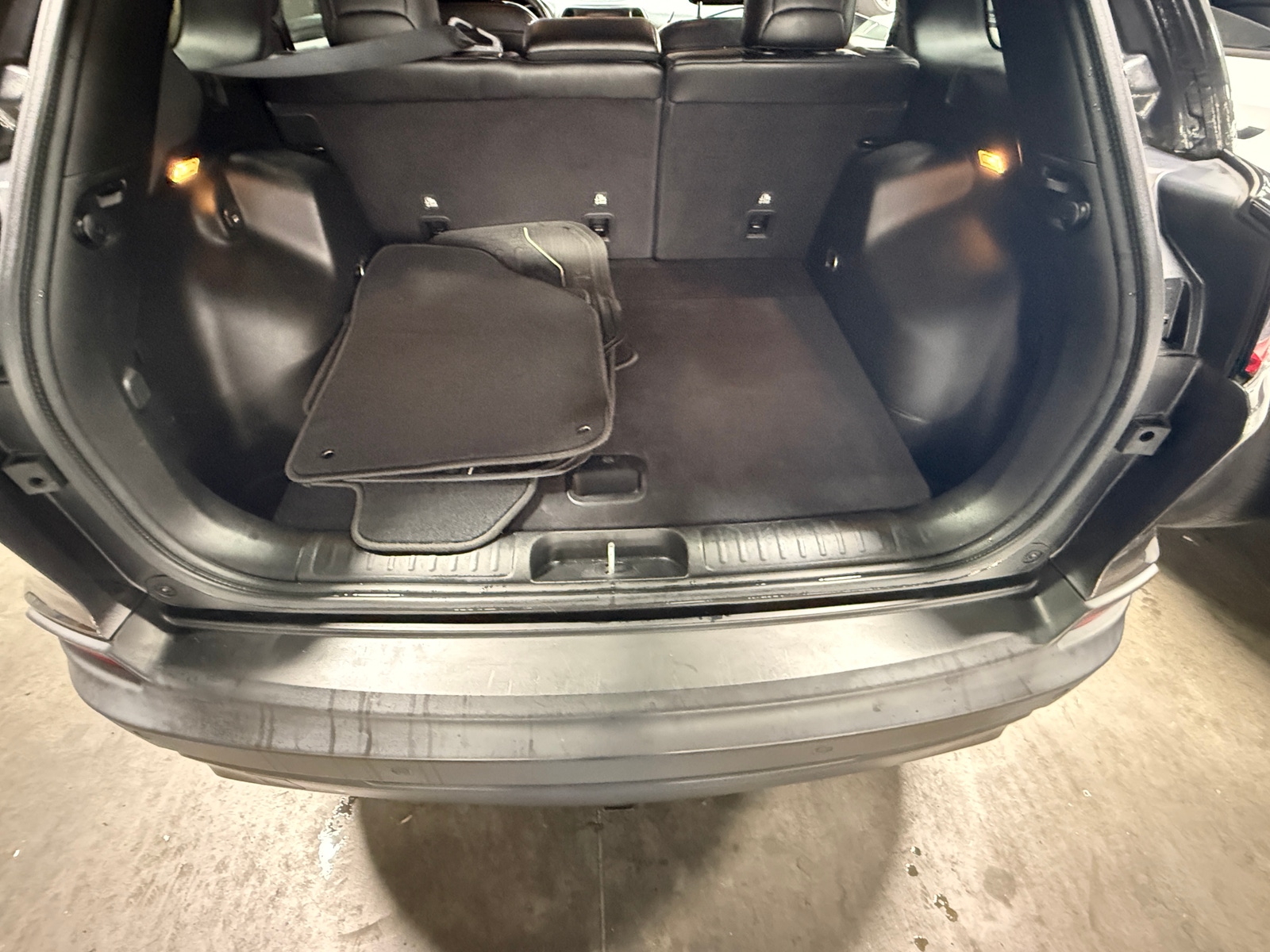 Thumbnail: 2021 Jeep Cherokee - 7