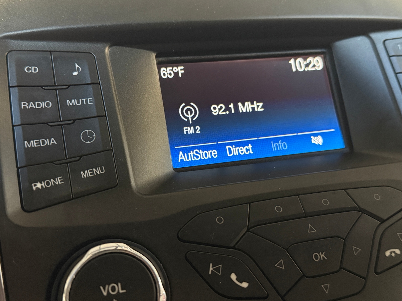 Thumbnail: 2016 Ford Edge - 4