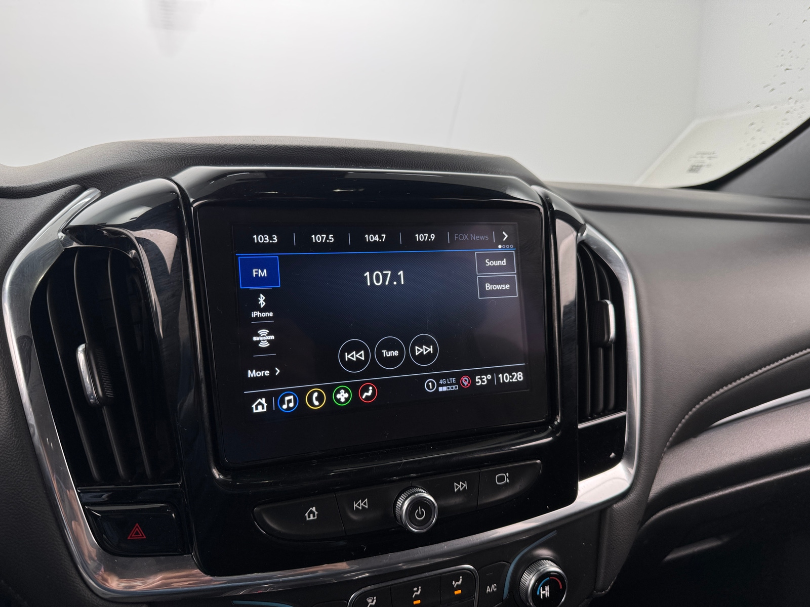 Thumbnail: 2023 Chevrolet Traverse - 4