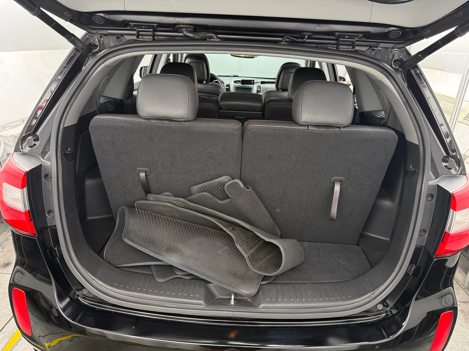 Thumbnail: 2014 Kia Sorento - 7